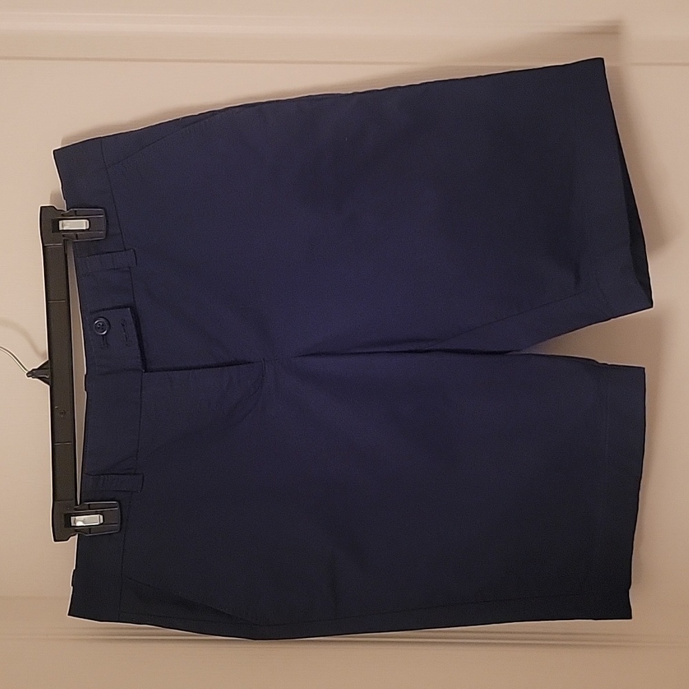 Vineyard Vines, Size 6 Navy Blue Bermuda Shorts, 10" Inseam. 10" Rise, EUC